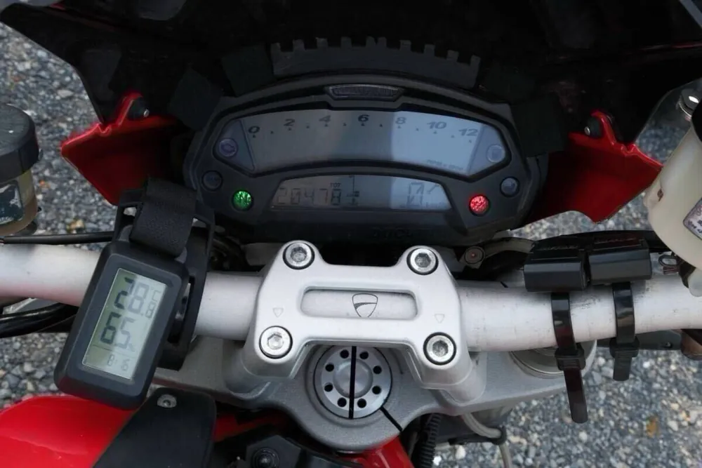 Ducati Monster 1100 2010, фото 8