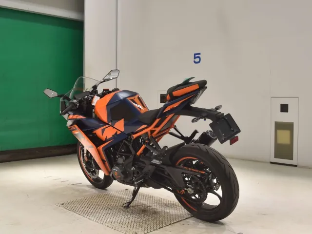 KTM RC 390 2023, оранжевый, фото 6