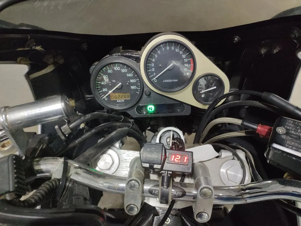 Yamaha FZ400 1998, серебристый, фото 5