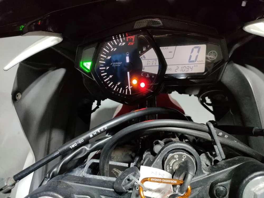 Yamaha YZF-R25, white / red, фото 5
