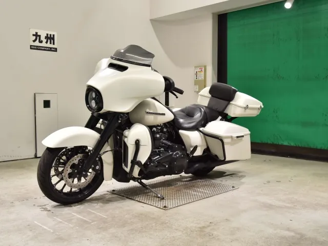 Harley-Davidson FLHXS1750 2019, белый, фото 4