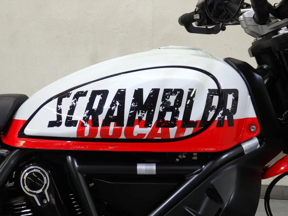 Ducati Scrambler Urban Motard 2023, white / red, фото 11