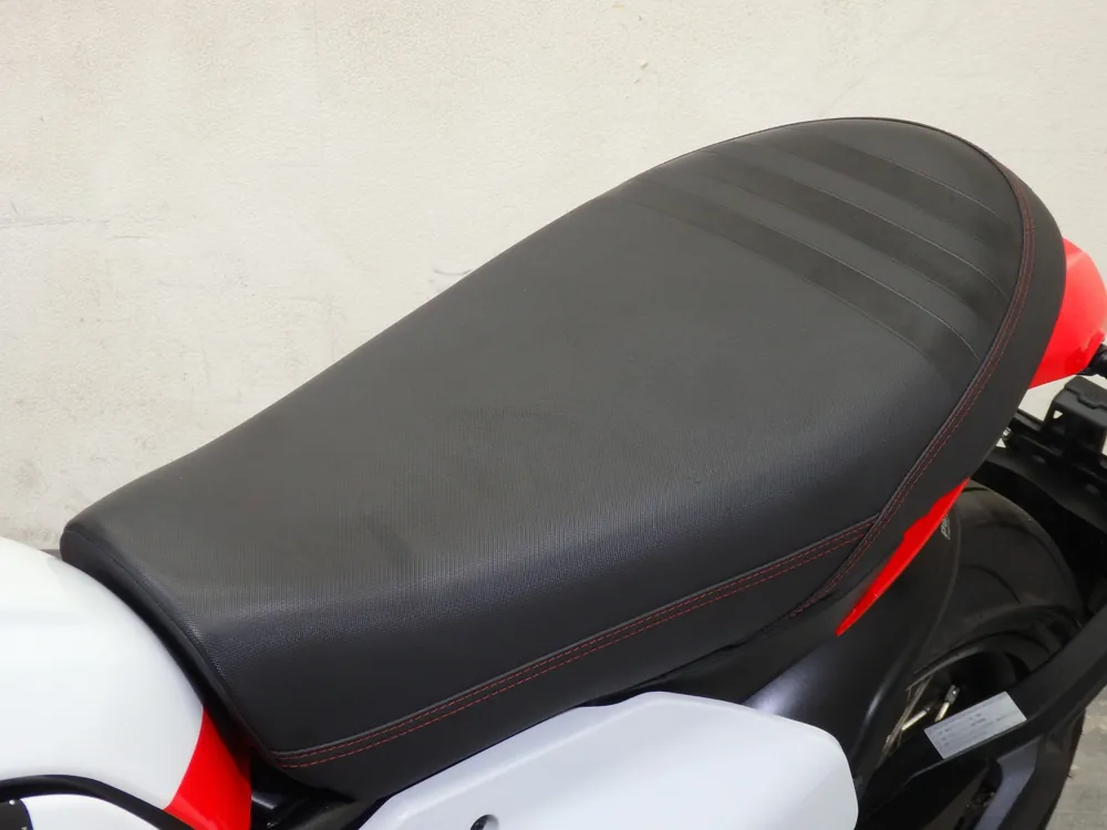 Ducati Scrambler Urban Motard 2023, white / red, фото 20