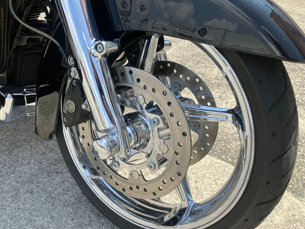 Harley-Davidson FLHXSE CVO 2015, чёрный, фото 16