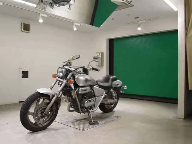 Honda V-Twin Magna 250, серебристый, фото 4