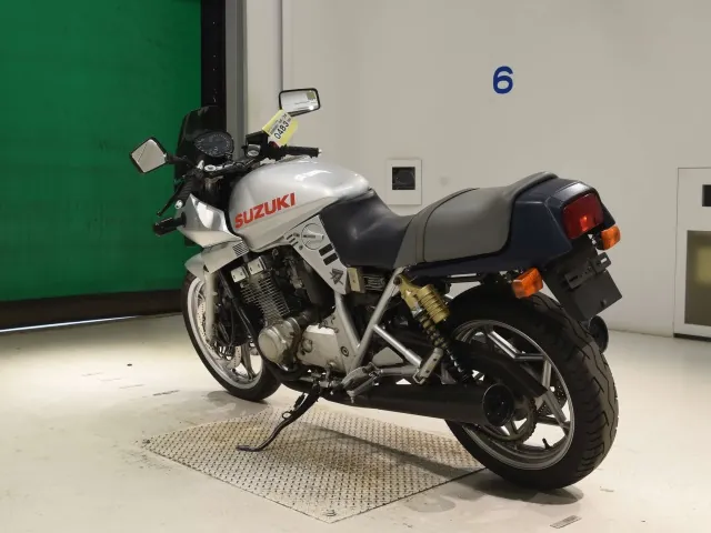 Suzuki GSX400S Katana 1992, серебристый, фото 6
