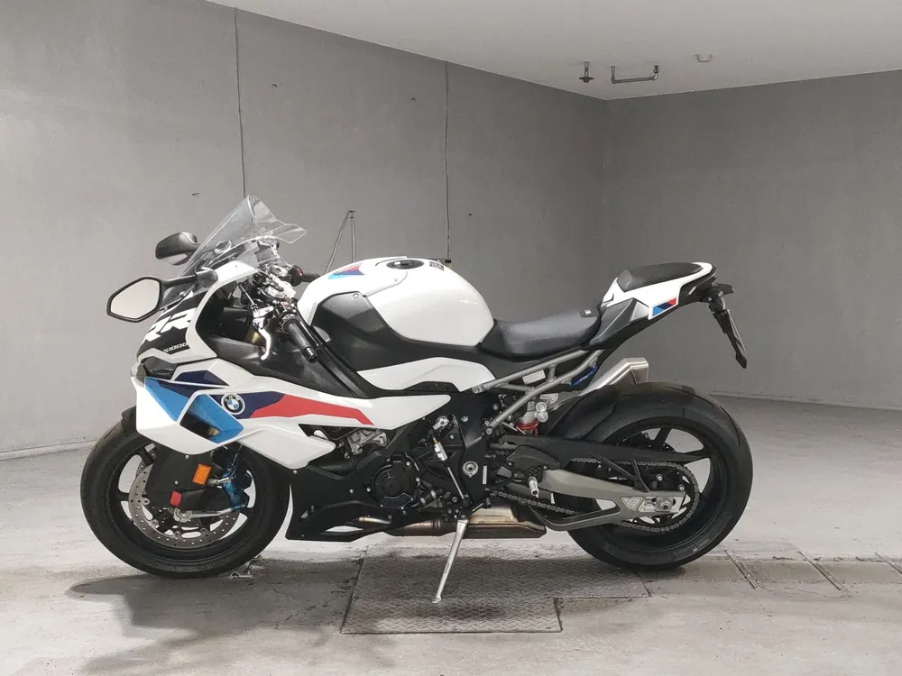 BMW S1000Rr 2025, белый, фото 2