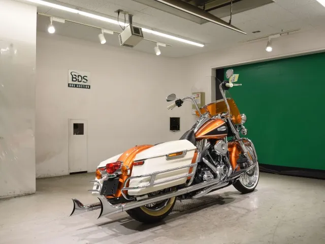 Harley-Davidson FLHFB1870 2023, black | orange, фото 5