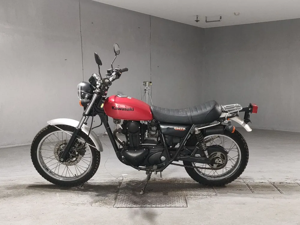 Kawasaki 250TR BJ250F, красный, фото 2