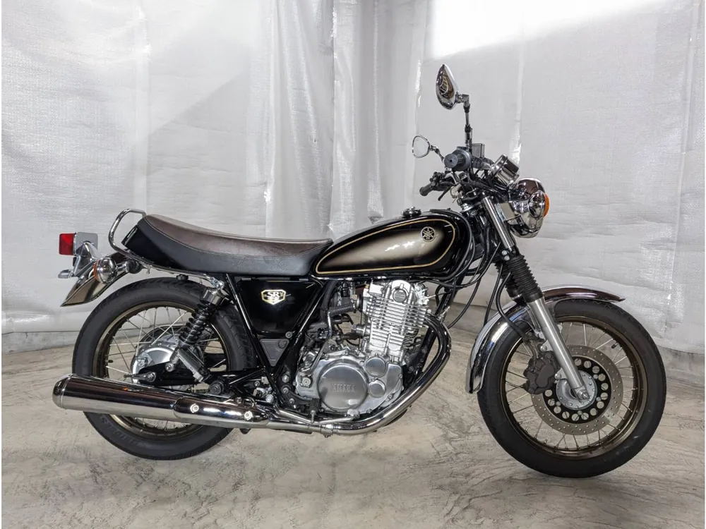 Yamaha SR400 Final Edition Limited 2021, black / light brown, фото 2