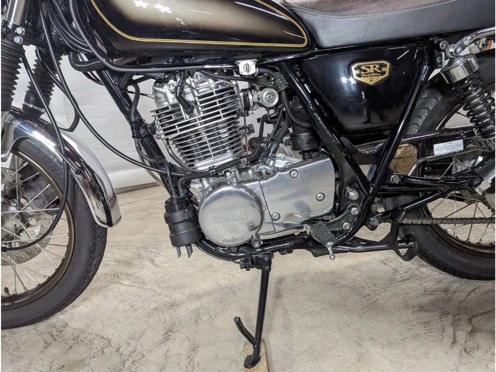 Yamaha SR400 Final Edition Limited 2021, black / light brown, фото 8