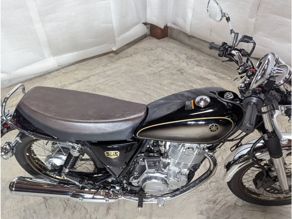 Yamaha SR400 Final Edition Limited 2021, black / light brown, фото 10