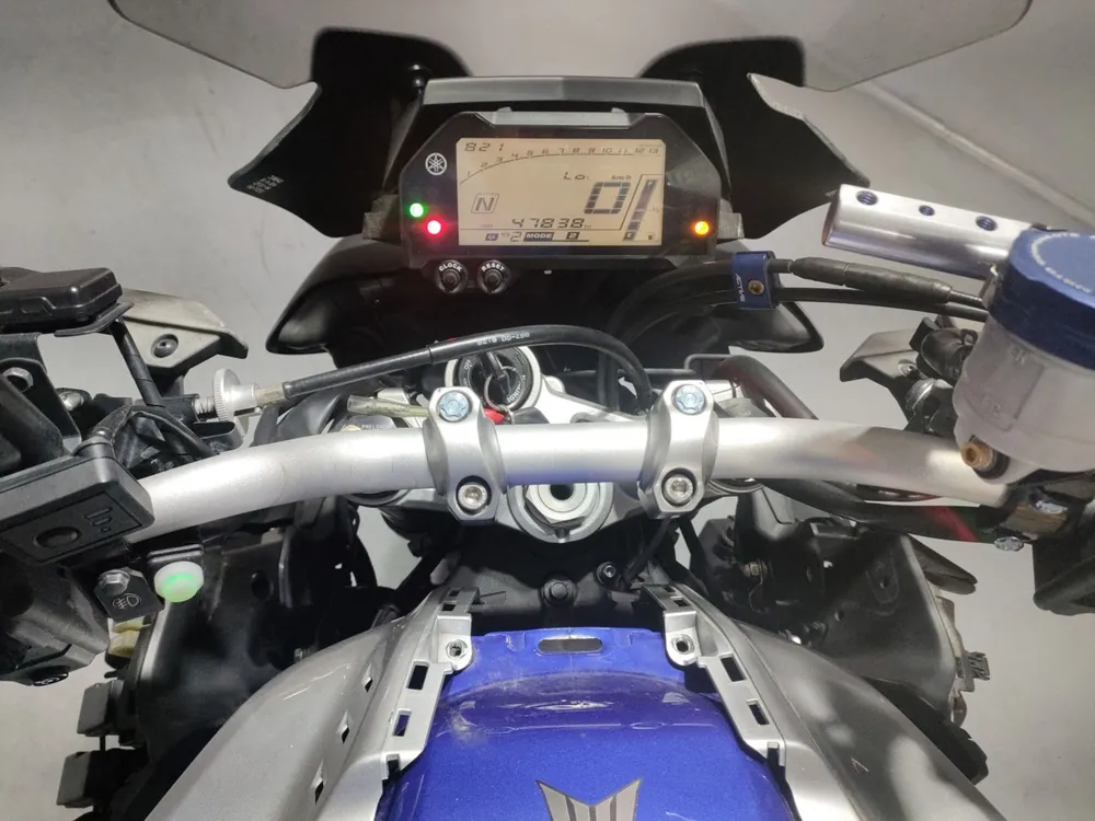 Yamaha MT-10 2018, silver / blue, фото 5