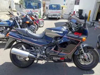 Kawasaki GPZ1000RX из Японии, фото 1