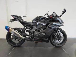 Kawasaki ZX-4R SE из Японии, фото 2