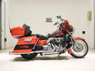 Harley-Davidson FLHTCUSE1800CVO из Японии, фото 1