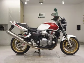 Honda CB1300 из Японии, фото 1