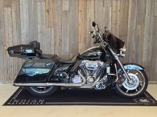 Harley-Davidson FLHXSE CVO из Японии, фото 1