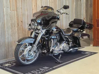 Harley-Davidson FLHXSE CVO из Японии, фото 4