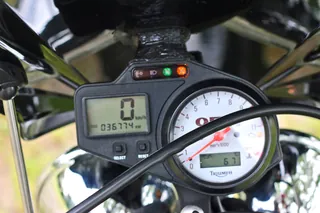 Triumph Speed Triple 955i из Японии, фото 7