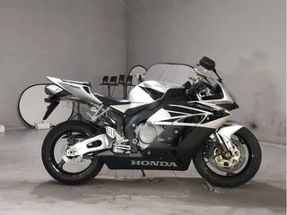 Honda CBR1000RR из Японии, фото 1