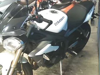 Triumph Street Triple 675 из Японии, фото 5