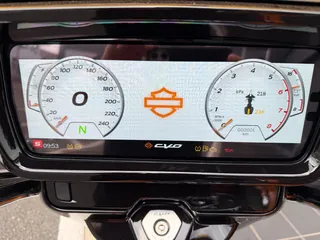 Harley-Davidson FLHXSE CVO из Японии, фото 5