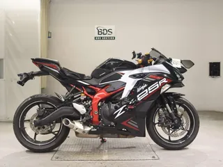 Kawasaki Ninja ZX-25R из Японии, фото 1