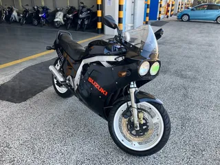 Suzuki GSX-R1100 из Японии, фото 1