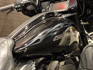 Harley-Davidson FLHXSE CVO Street Glide из Японии, фото 3