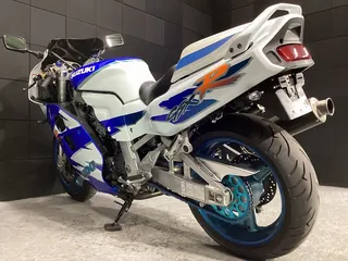 Suzuki GSX-R1100 из Японии, фото 7