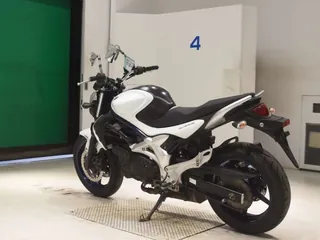 Suzuki Gladius 400 ABS из Японии, фото 6