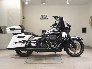 Harley-Davidson FLHXSE1800CVO из Японии, фото 1