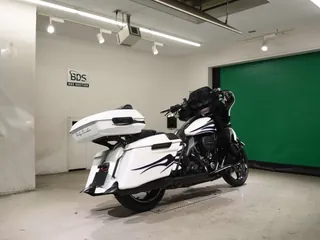 Harley-Davidson FLHXSE1800CVO из Японии, фото 5