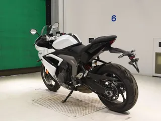 Triumph Daytona 660 из Японии, фото 6