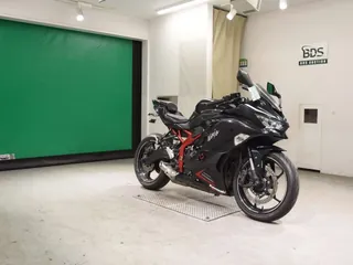 Kawasaki Ninja ZX-25R из Японии, фото 3