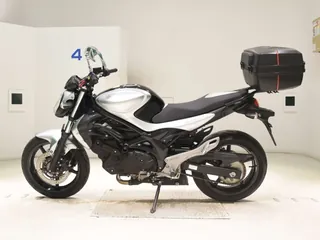 Suzuki Gladius 400 ABS из Японии, фото 2