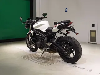 Triumph STREET TRIPLE S из Японии, фото 6