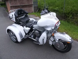 Harley-Davidson FLHTCU TRIKE из Японии, фото 1