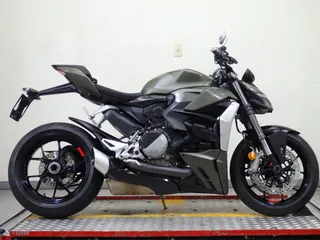 Ducati Street Fighter V2 из Японии, фото 1
