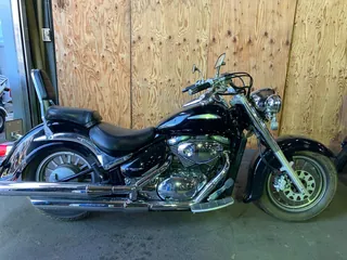 Suzuki Intruder 400 Classic из Японии, фото 1