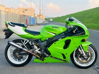 Kawasaki ZX-7R из Японии, фото 3