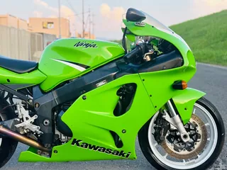 Kawasaki ZX-7R из Японии, фото 6
