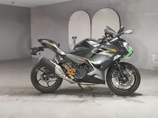Kawasaki Ninja 400 из Японии, фото 1