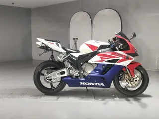Honda CBR1000RR из Японии, фото 1