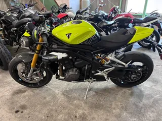 Triumph Speed Triple 1200 RX из Японии, фото 2
