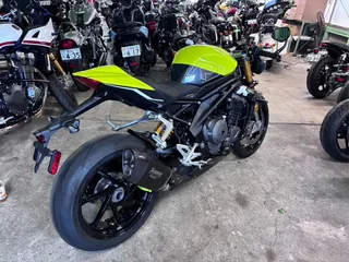 Triumph Speed Triple 1200 RX из Японии, фото 3