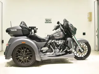 Harley-Davidson FLHTCUTG1870 из Японии, фото 1