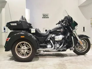 Harley-Davidson FLHTCUTG1870 из Японии, фото 1