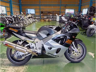 Suzuki GSX-R750 из Японии, фото 1
